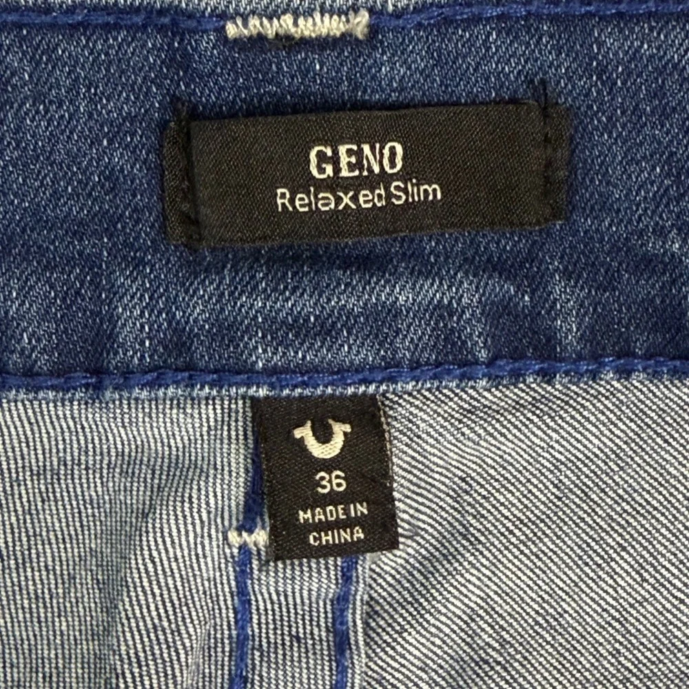 True Religion Geno Relaxed Slim Mens‎ Jeans Size 36 Blue Stretch Denim Med. Wash